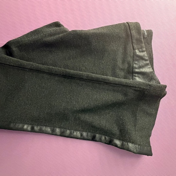 EUC Luisa Cerano size 8 Black Dress Pants - Picture 8 of 10